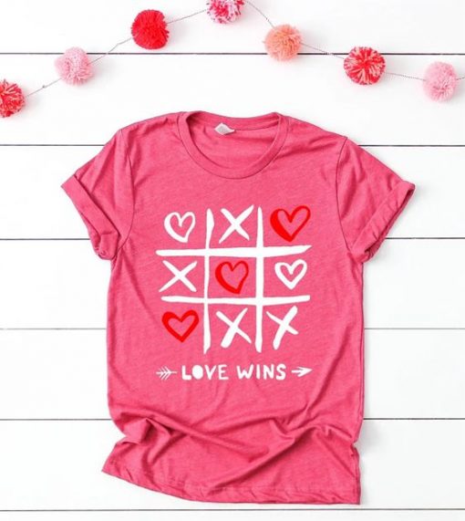 Love Wins Graphic Tee shirt Fd7J0